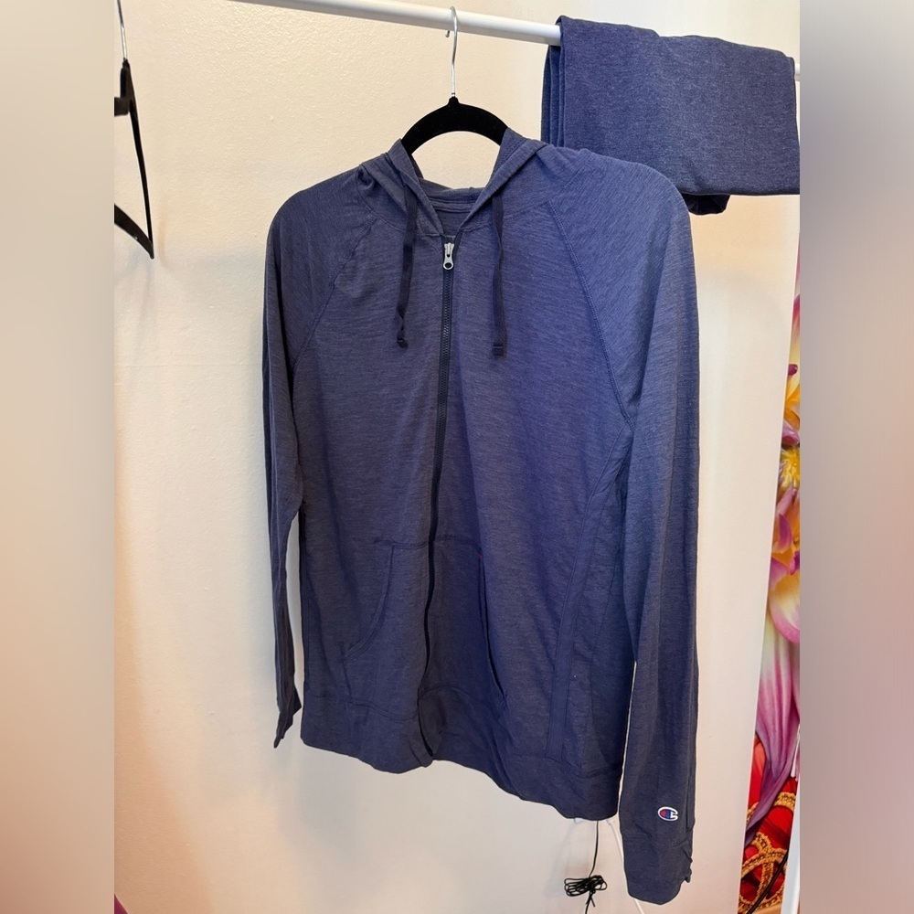 Champion Women’s Navy Blue Zip Hoodie - Picture 2 of 3